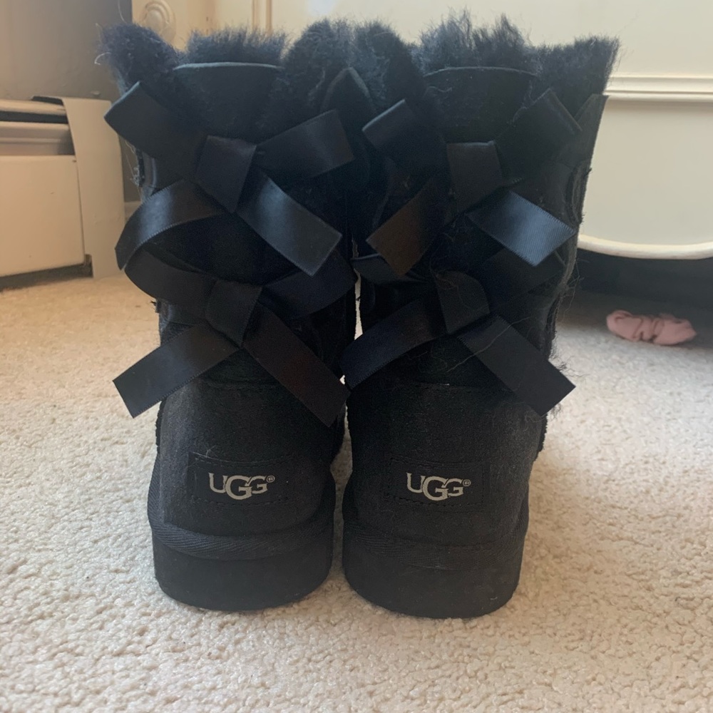 bailey bow uggs